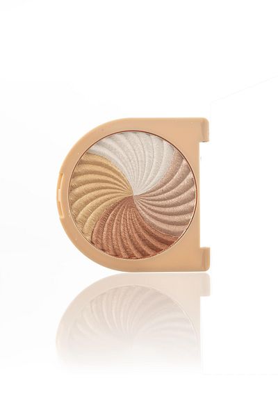 Makeuptime Mt 4 Illuminating Makeup Palette 01