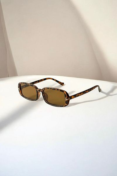 REN EYEWEAR Karry Oval New Season Women's Sunglasses / Ren Eyewear