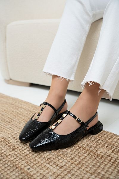 LAMİNTA Moza Black Patent Leather Women's Ballerinas with Staple Detail