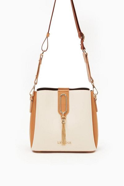 Levidor Τσάντα ώμου Beige-Camel - Λεπτομέρεια με φούντα