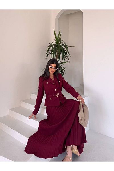 Ekim Store بدلة بليزر مزدوجة مع تنورة مطوية وحزام