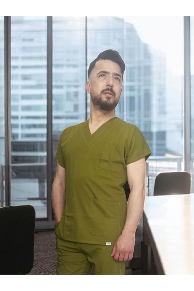 SoonScrubs Energy-Filled Color of Unisex Design: Grass Green Single Top
