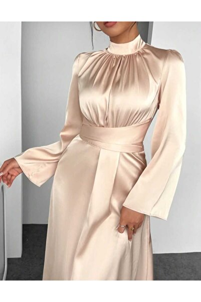 PERADO Βραδινό φόρεμα από ισπανικό σατέν με μέση