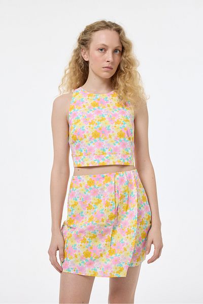 Quzu Μπλούζα Floral Crop με Σταυρό Πλάτη Ροζ