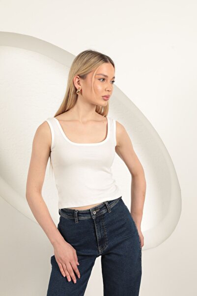 1001moda Strawberry Viscose Fabric Strappy Crop