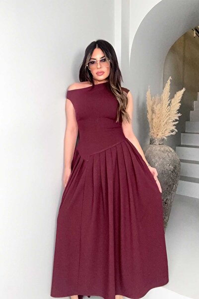 Sohotique By P عمود بياقة مفصل مع فستان مطوي باللون العنابي