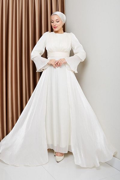 Olcay Yoryo Silk Hijab Abendkleid – Kleid mit Cape-Rock EKRU 1235