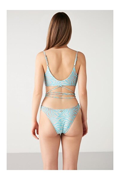 Kom Seibran Bra. Bikini Team