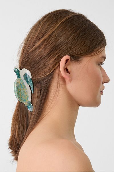 Stradivarius Turtle hair clip