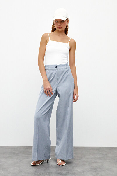 urban focus Rope Suspended Athlete