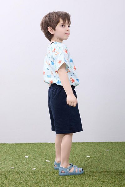 Perendi طقم شورت للأولاد - تي شيرت بأكمام قصيرة وطبعة أخطبوط وشورت باللون الأزرق الداكن - طقم صيفي