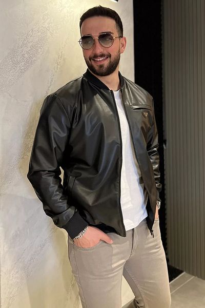 MİSHAR İTALİA Μαύρο ανδρικό εποχιακό παλτό από συνθετικό δέρμα