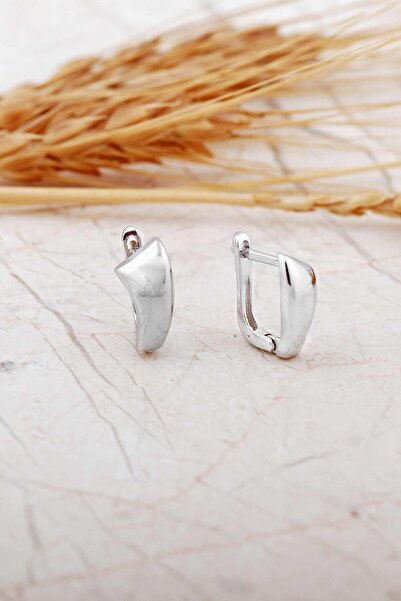 Sümer Telkari Asimetrik Tasarım Rodyumlu Gümüş J Küpe 7320