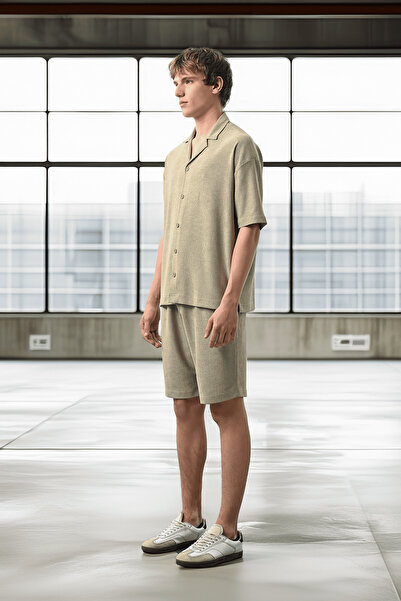 Valiberta Бежова мъжка риза - Апаш яка, къс ръкав, текстурирана