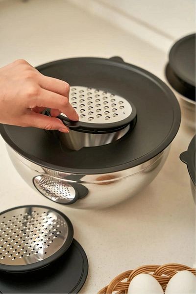 İLİVA 9 Pieces Mixing and Storage Container with Grater