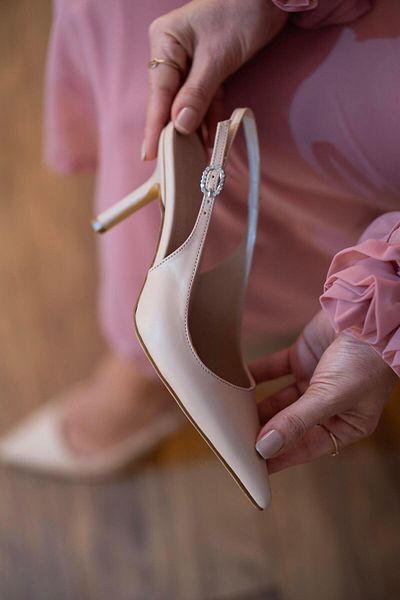 sovrana Nude Colored Heeled Shoes