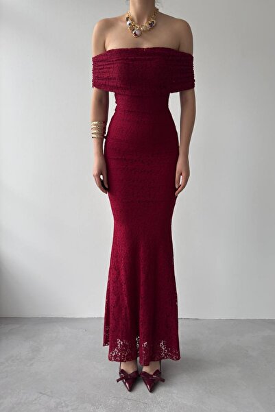bayansepeti Astarlı Dantel Kumaş Straplez Yaka Kolsuz Bordo Dantel Elbise Bordo Nişan Elbisesi 367