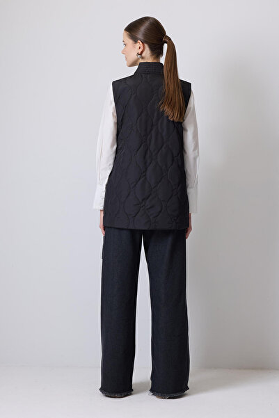 Touché Privé Yandan Tie-Up Quilted Vest
