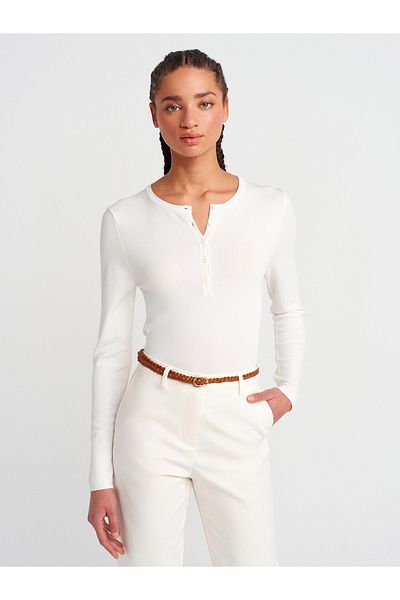 Dilvin 10736 Crew Neck Buttoned Basic Thin Knitwear Sweater-Ecru