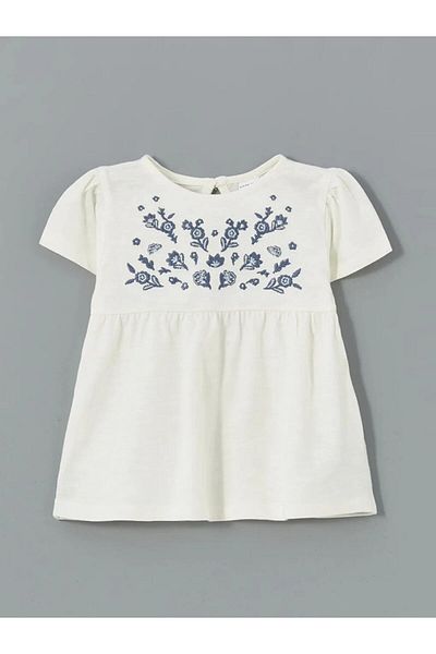 LC Waikiki تي شيرت وسروال ضيق للفتيات الصغيرات من LCW Baby Ecru Floral مكون من قطعتين