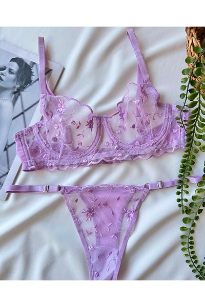 Nashera Motiv floral liliac rubin - Set de lenjerie de corp cu sârmă broderie și sutien din tul