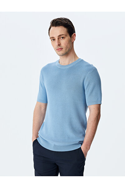 Koton Bisiklet Yaka Regular Fit Viskon Karışımlı Kısa Kollu Triko Tişört