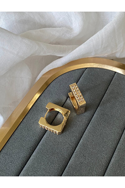 AychaAksesuar Çelik vip seri zirkon taşlı küçük kare zarif küpe