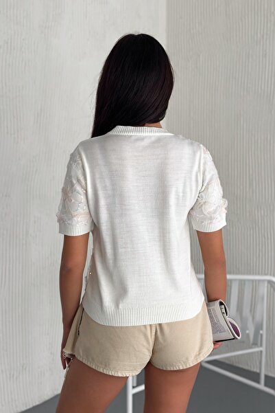 FEMELLE Γυναικεία λευκή κοντομάνικη μπλούζα από τούλι με παγιέτες με παγιέτες με κεντητό πλεκτό