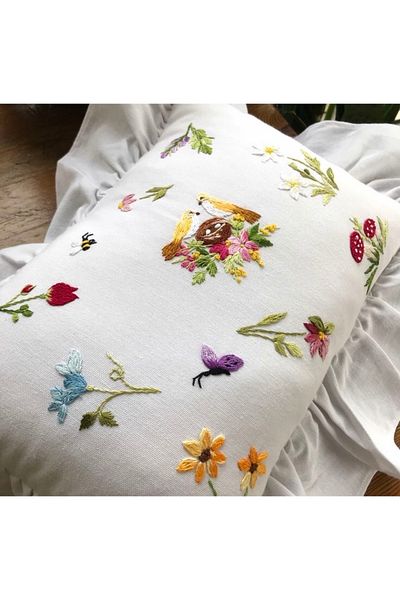 Home وسادة أطفال مقاس 55x40 متر، كتان مع تطريز يدوي وتفاصيل