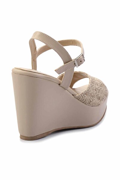 Bambi Bej Kadın Sandalet K05575003010