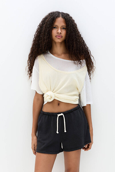 Pull & Bear Kontrast bağcıklı spor bermuda şort