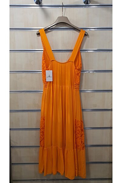 Park Moda DANTEL DETAYLI ASKILI KISA İTALYAN ELBİSE
