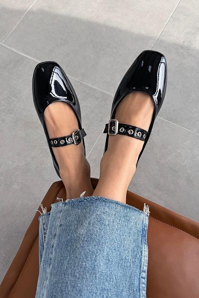 STRASWANS Jules Curea Femei Detaliu Piele Lacuita Balerina Neagra