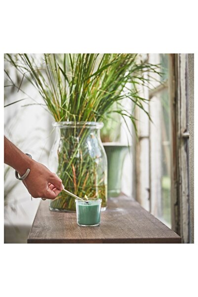 IKEA IKEA HEDERSAM Scented Candle in Glass, Fresh Grass/Light Green, 20 hr – Candle for a Natural Scent