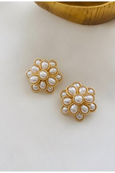 VNS Accessories Katmanlı İncili Çiçek Küpe (3 CM)