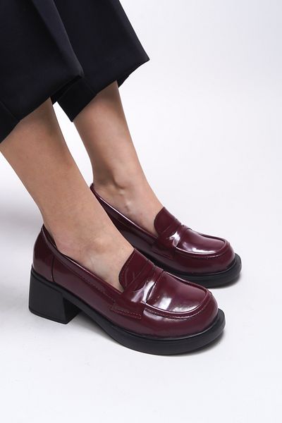 Riccon Yllthyl Women's Loafer 0012500   Burgundy Patent Leather