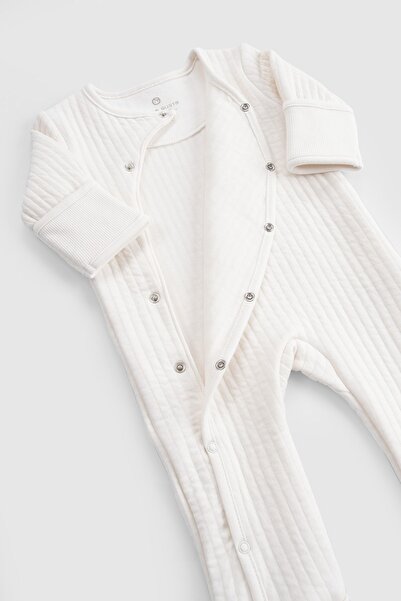 Little Gusto Quilted Ecru Baby Rompers with Booties and Gloves