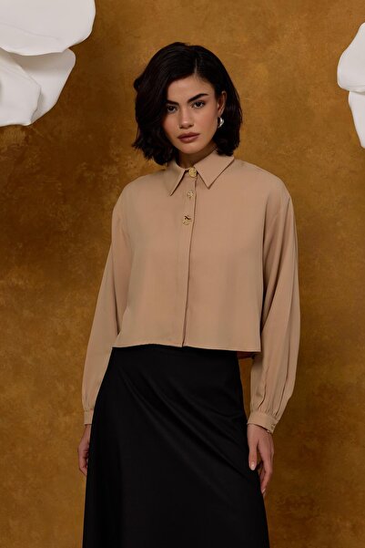Merve Gültekin Button Accessory Crop Top - Milky Brown Sleevelet