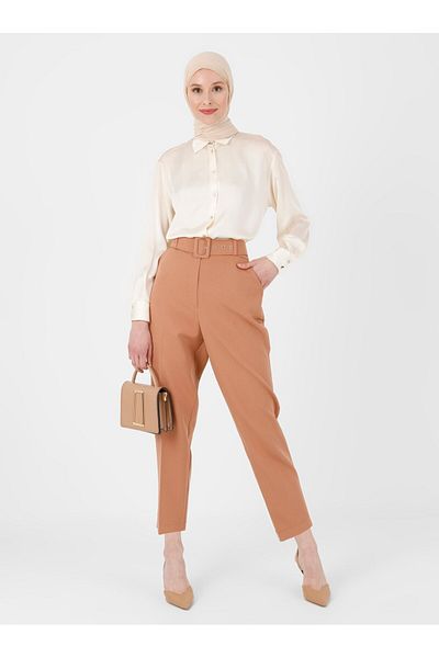 Refka Belted Carrot Pants Milk Coffee Woman