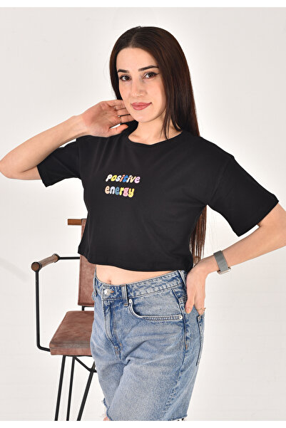 Bliss Dale تي شيرت قصير مطبوع بالطاقة الإيجابية