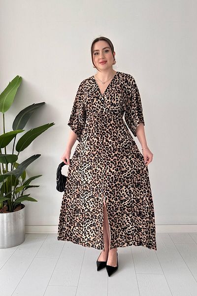 MaziButik Rochie neagră cu imprimeu leopard de liliac