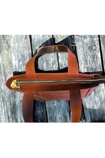 Nuggita Zippered Medium Size Waxed Canvas Coral Color Shoulder Bag