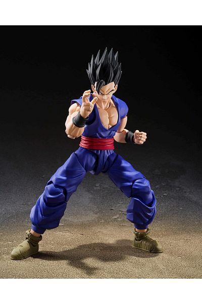 BANDAI Dragon Ball Super Hero Ultimate Gohan S.H. Figuarts Figure