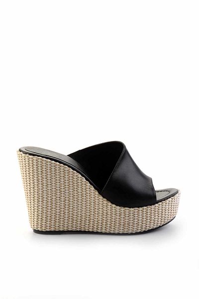 Bambi Black Leather Women's Slippers K04480091003