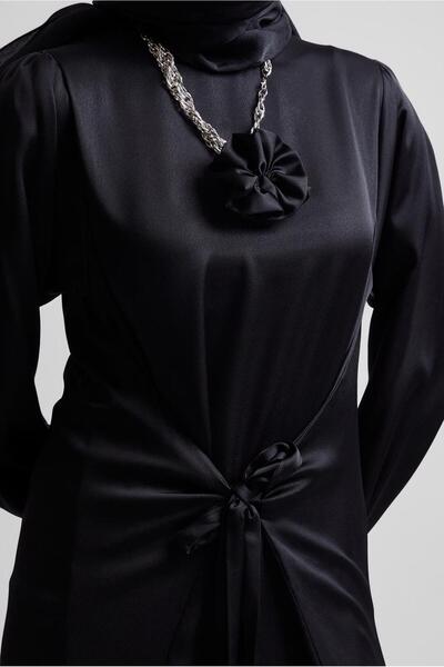 Alvina BROŞ DETAYLI ELBİSE 44631