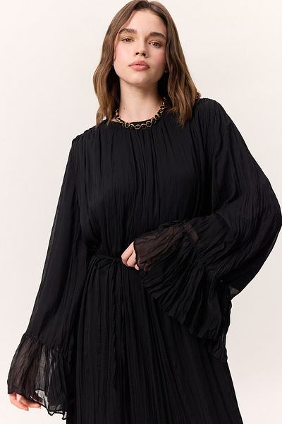 Manuka Rochie lungă stratificată Pilsellili - neagră