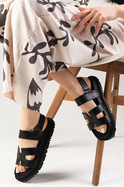 Mio Gusto Gia Black Velcro Strap Women's Sandals