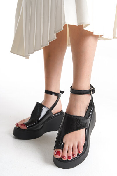 Limeo High Padded Sole Shiny Patent Leather Ankle Buckle Summer Women's Sandals Shoes