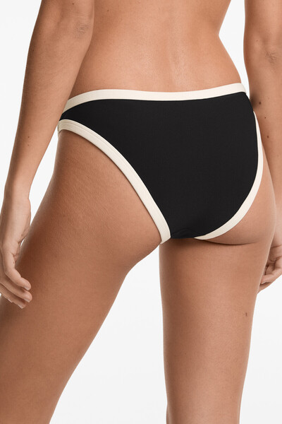 Oysho Kontrast biyeli klasik bikini altı