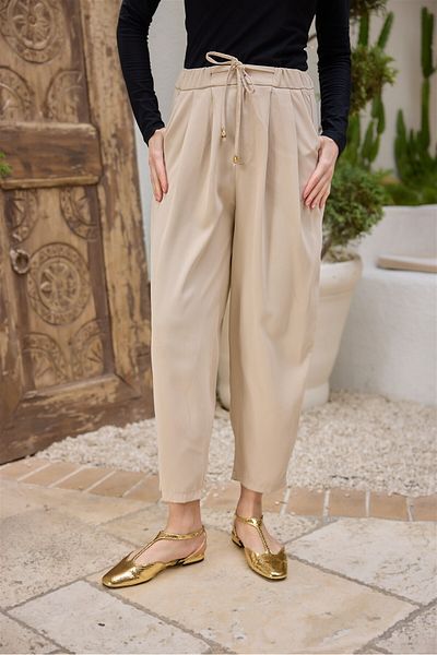 LOCCO Women's Elastic Waist Carrot Pants Cream